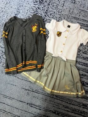 Harry Potter Warner Bros. Gray & White Gryffindor Kids Cardigan and Dress Set